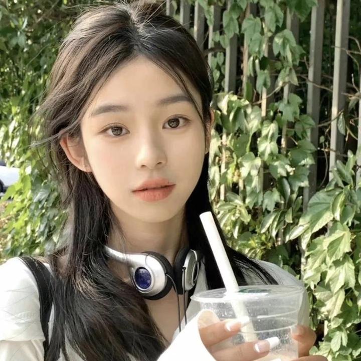 约会的敌人封面